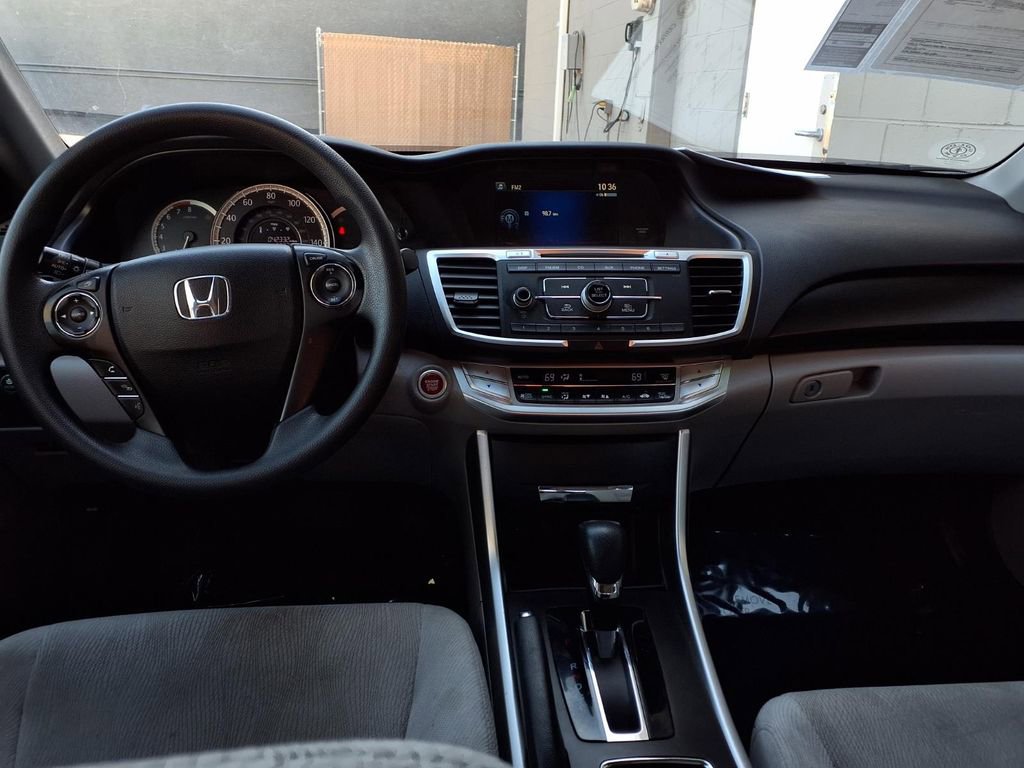 Used 2015 Honda Accord EX image 19