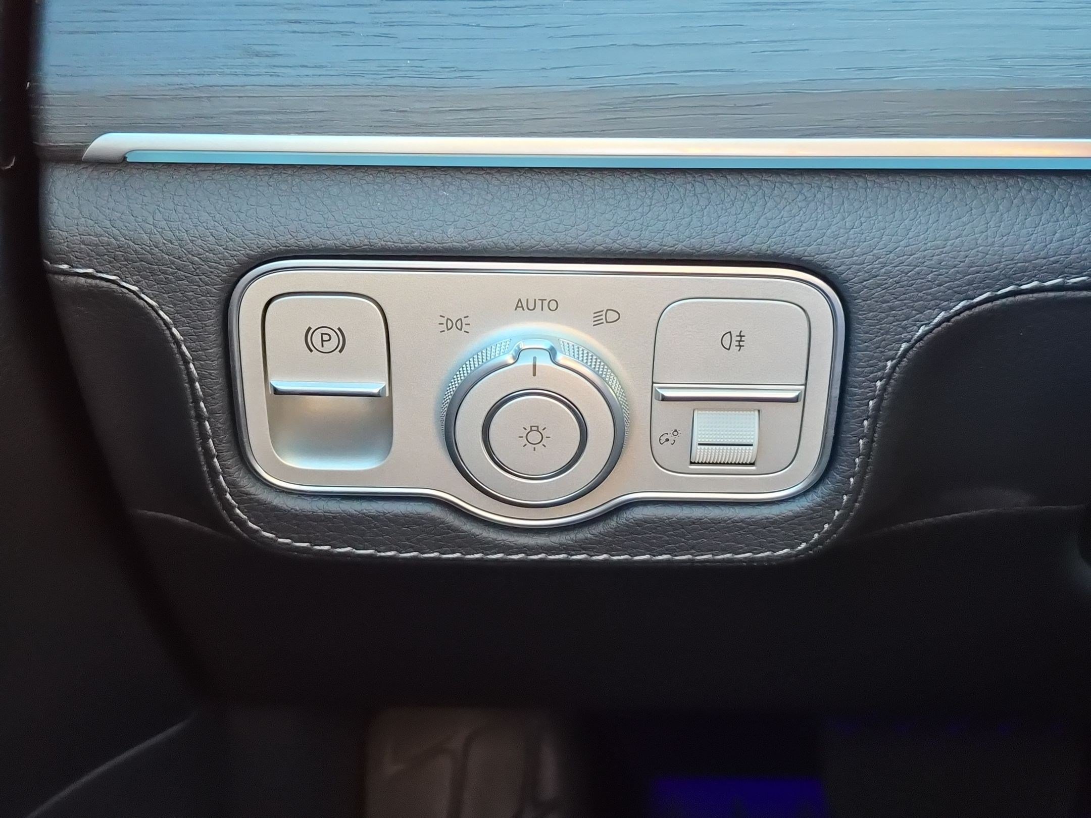 Certified 2024 Mercedes-Benz GLE 450 4MATIC image 16
