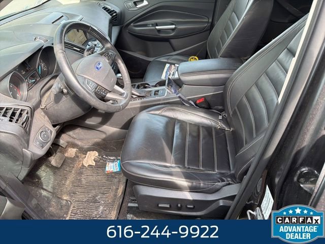 Used 2017 Ford Escape Titanium image 5