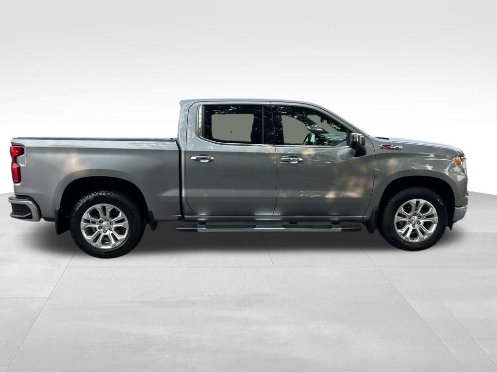 Used 2023 Chevrolet Silverado 1500 LTZ w/ Technology Package AWD/4WD image 7