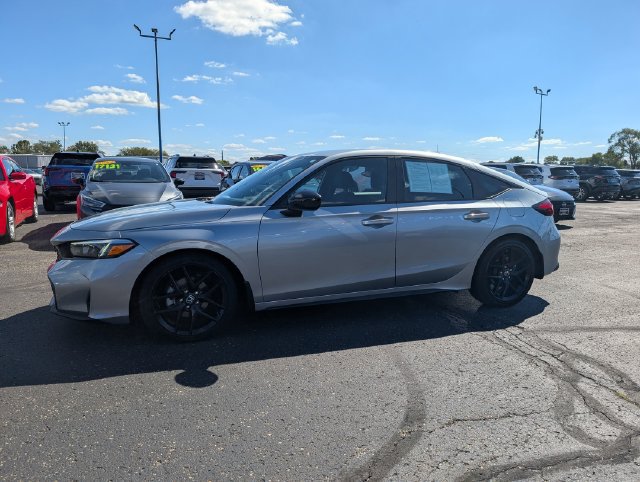 Used 2025 Honda Civic Sport image 4