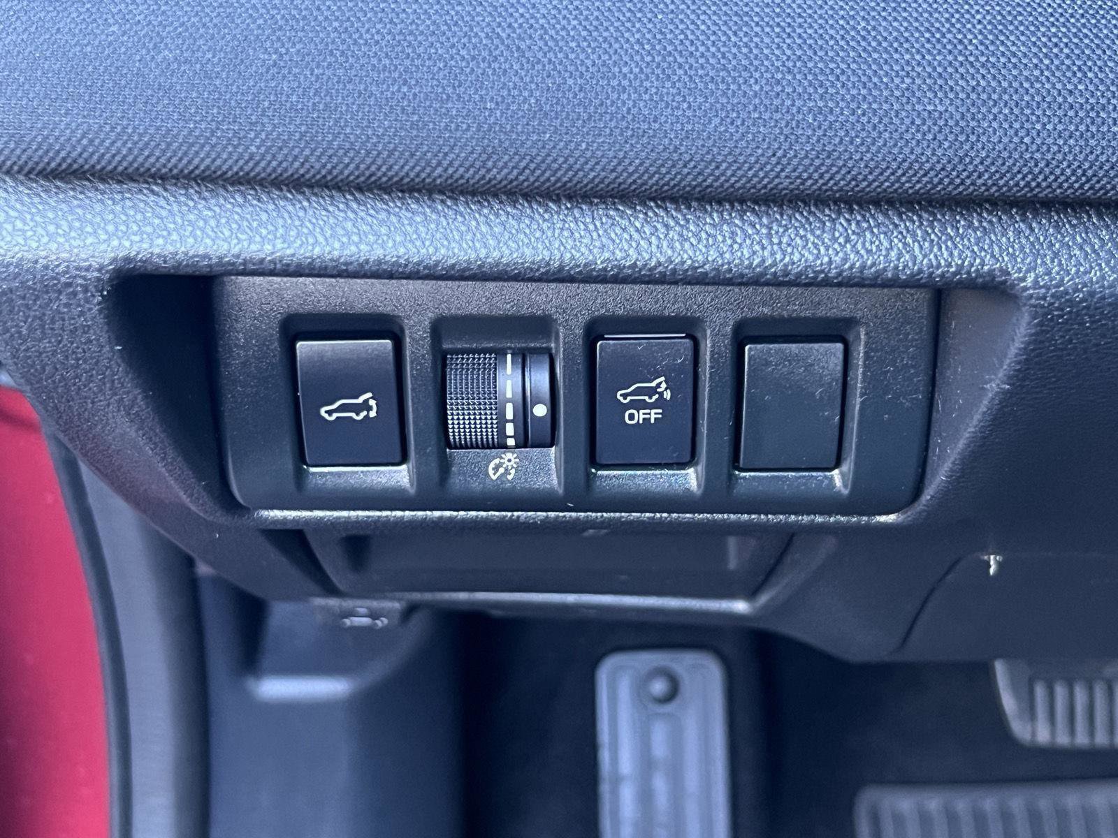 Used 2022 Subaru Outback Premium image 23