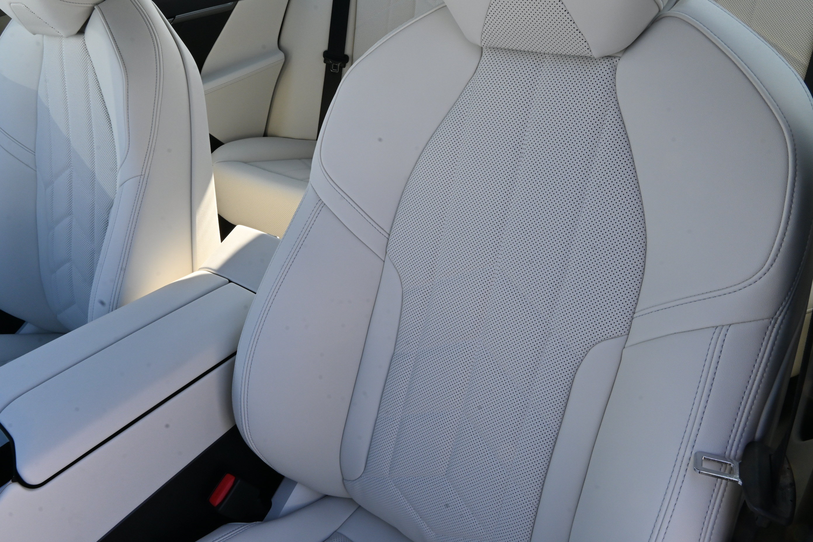 Used 2026 BMW 530i w/ Convenience Package RWD image 10