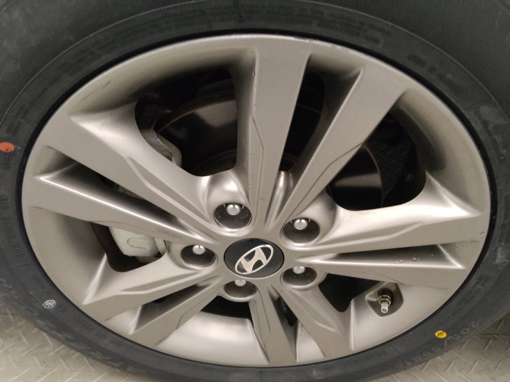 Used 2018 Hyundai Elantra SEL image 31