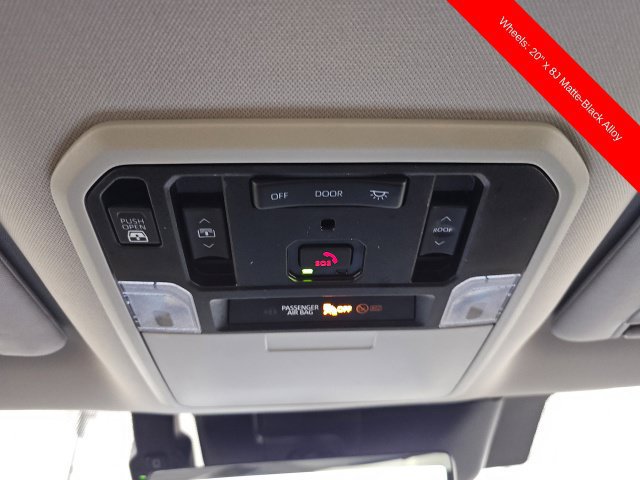 Used 2024 Toyota Tundra Limited AWD/4WD image 29