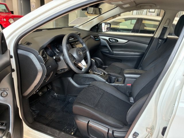 Used 2022 Nissan Rogue Sport S FWD image 18