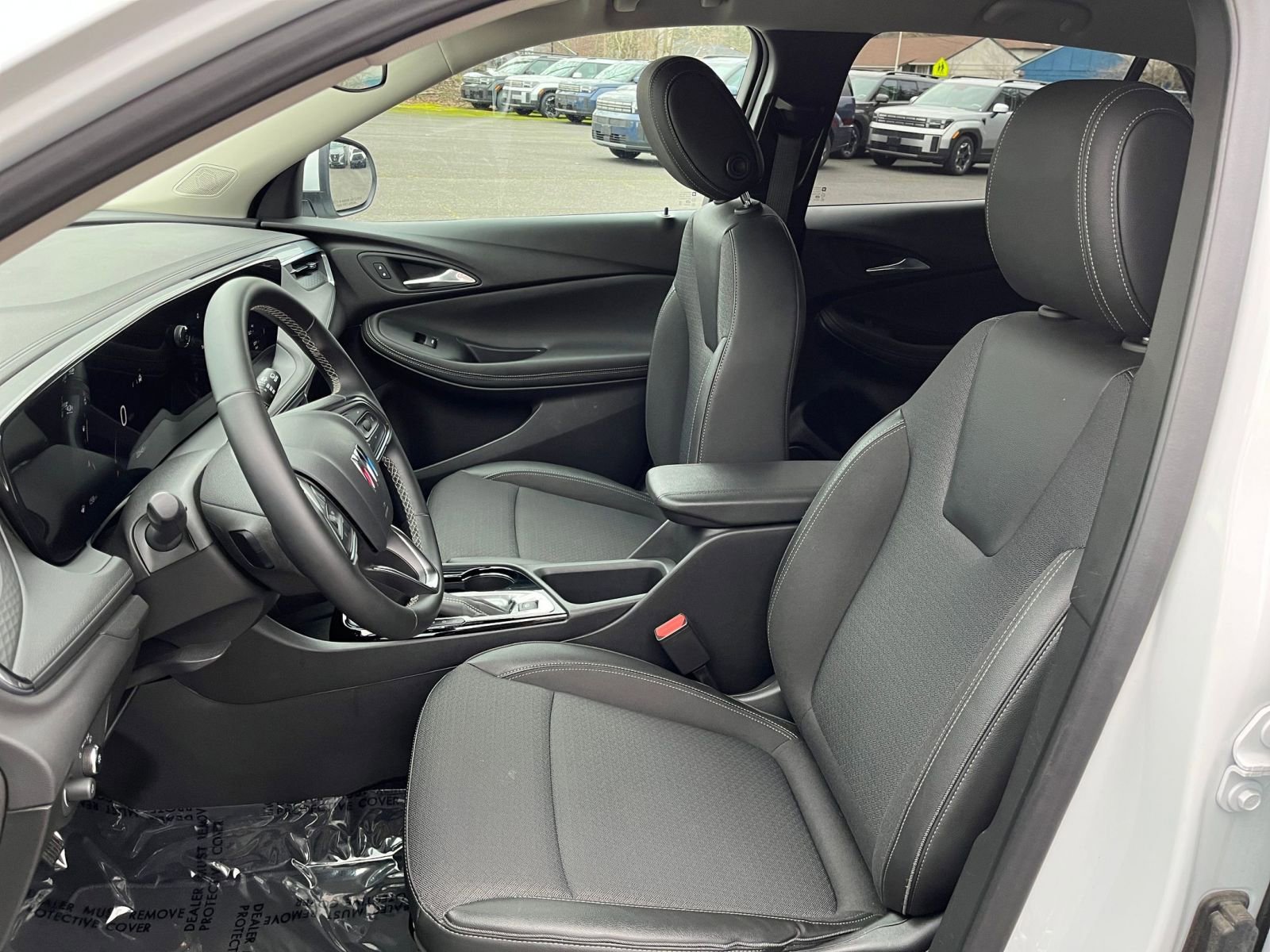 Used 2025 Buick Encore GX Preferred image 36