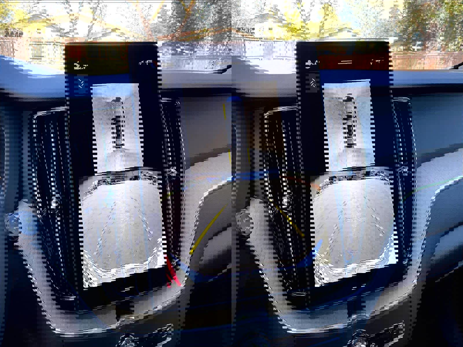 New 2026 Volvo XC60 T8 Plus w/ Protection Package Premier image 20