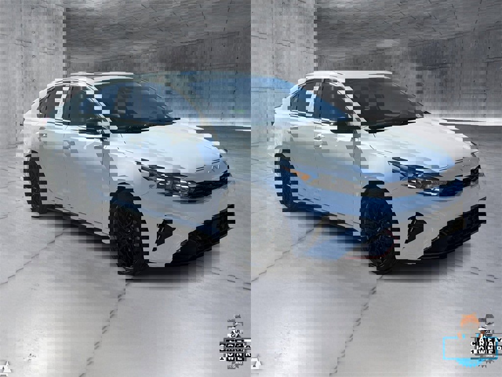 Used 2024 Kia Forte GT-Line w/ GT-Line Premium Package image 9