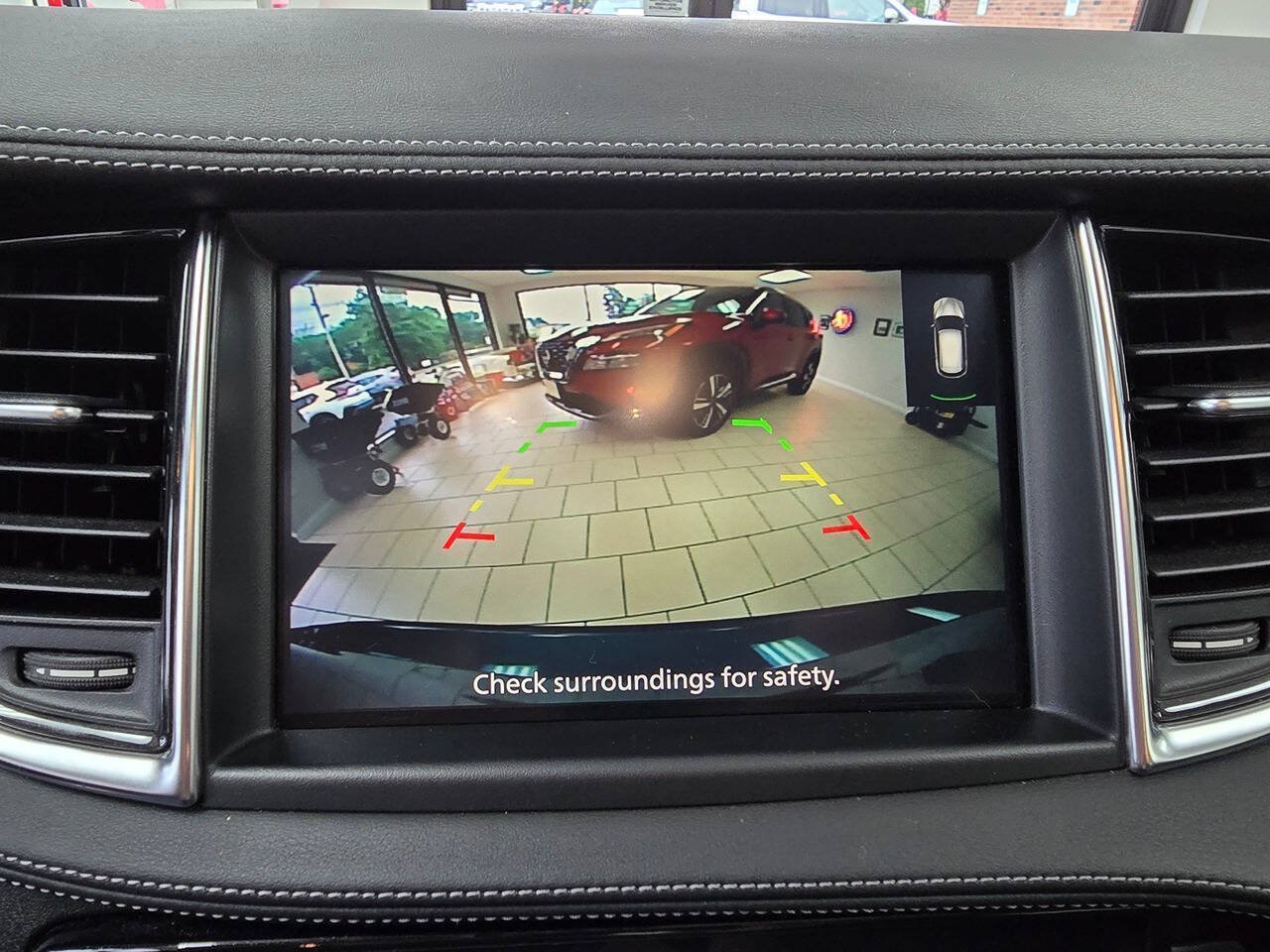 Used 2023 INFINITI QX50 Luxe AWD/4WD image 36