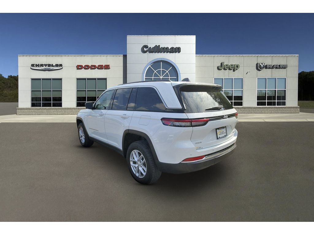 Used 2025 Jeep Grand Cherokee Laredo X AWD/4WD image 5