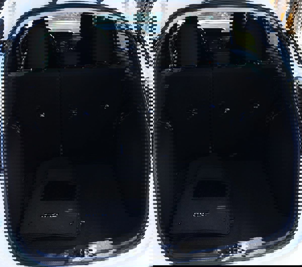 Used 2023 Nissan Kicks SR image 24