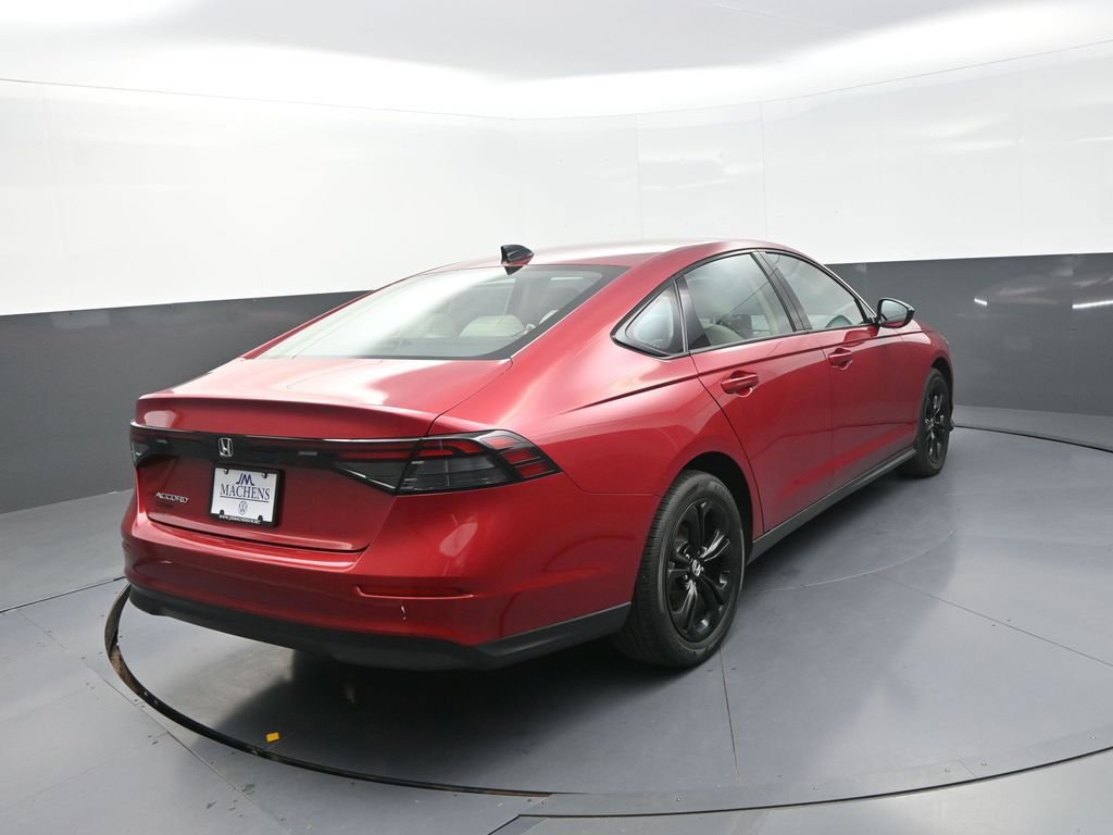 Used 2025 Honda Accord SE image 10