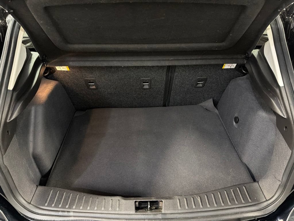 Certified 2018 Ford Focus SE w/ Cold Weather Package FWD image 26