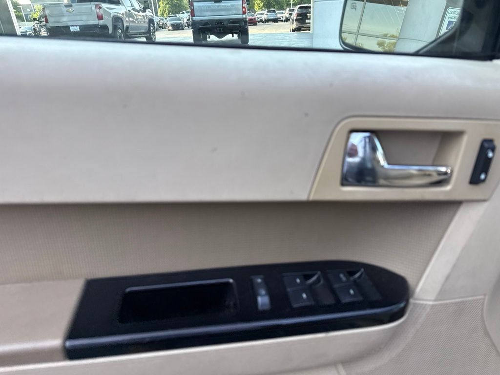 Used 2012 Ford Escape Limited FWD image 11
