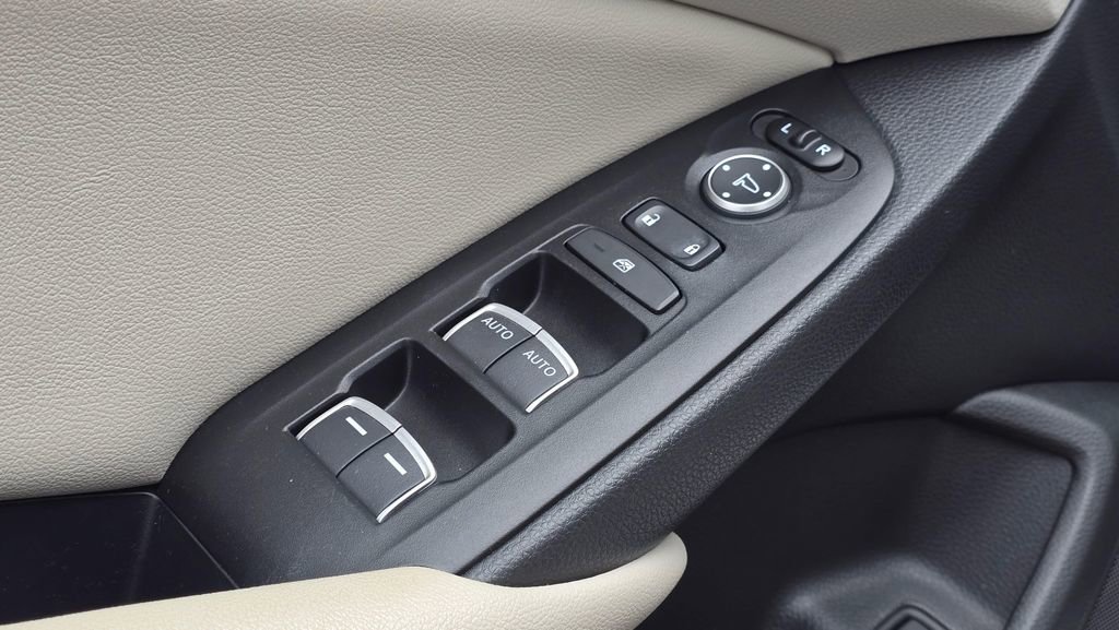 Used 2021 Honda Accord EX-L image 24