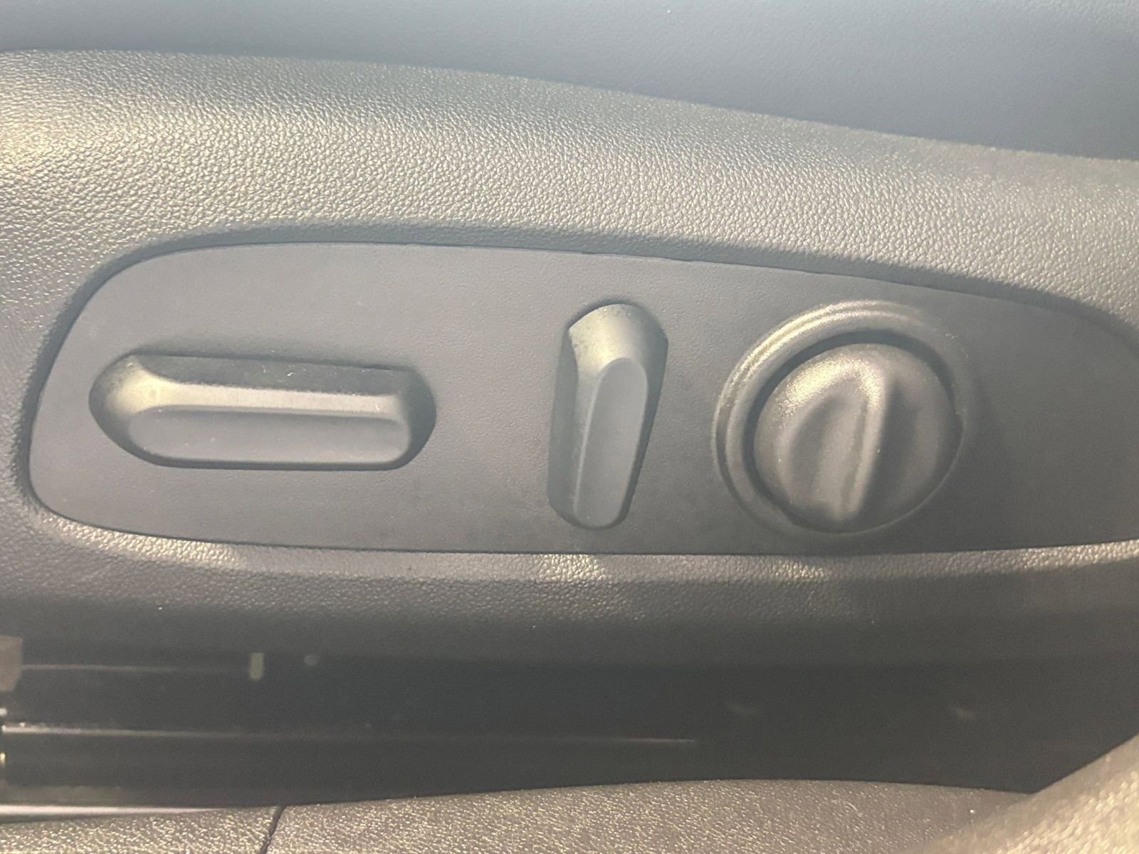 Used 2024 Chevrolet Malibu LT image 23