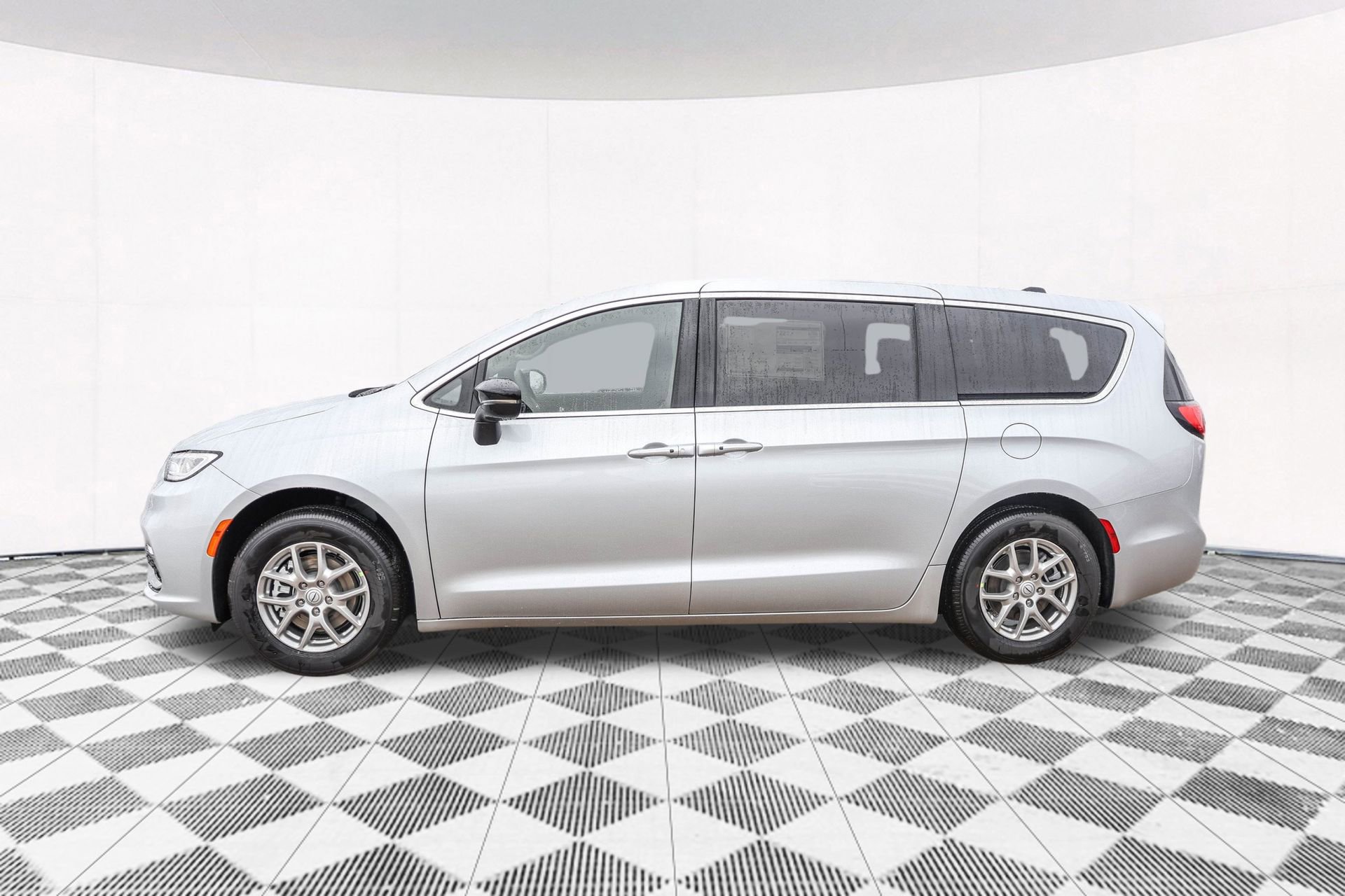 New 2026 Chrysler Pacifica Select FWD image 10