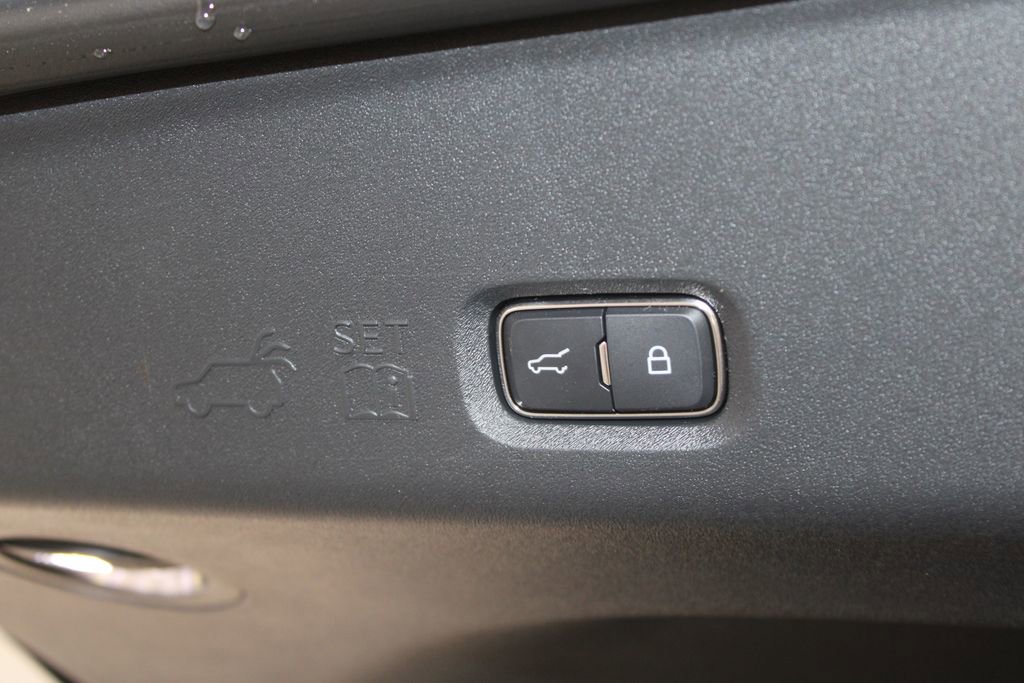 New 2026 Lincoln Navigator L Reserve image 17