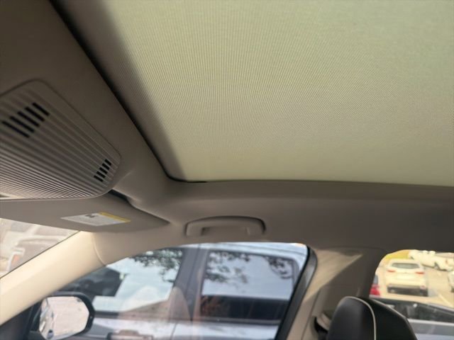 Used 2024 Volkswagen Atlas SEL Premium R-Line image 7