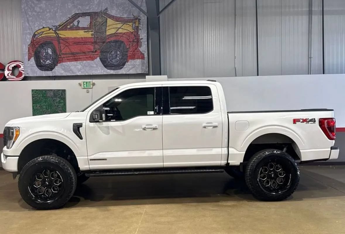 Used 2021 Ford F150 XLT w/ Equipment Group 302A High AWD/4WD image 7