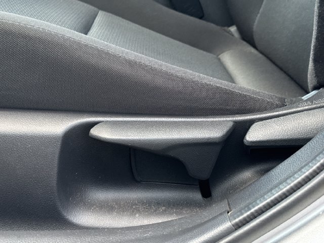Used 2025 Toyota Prius LE FWD image 26