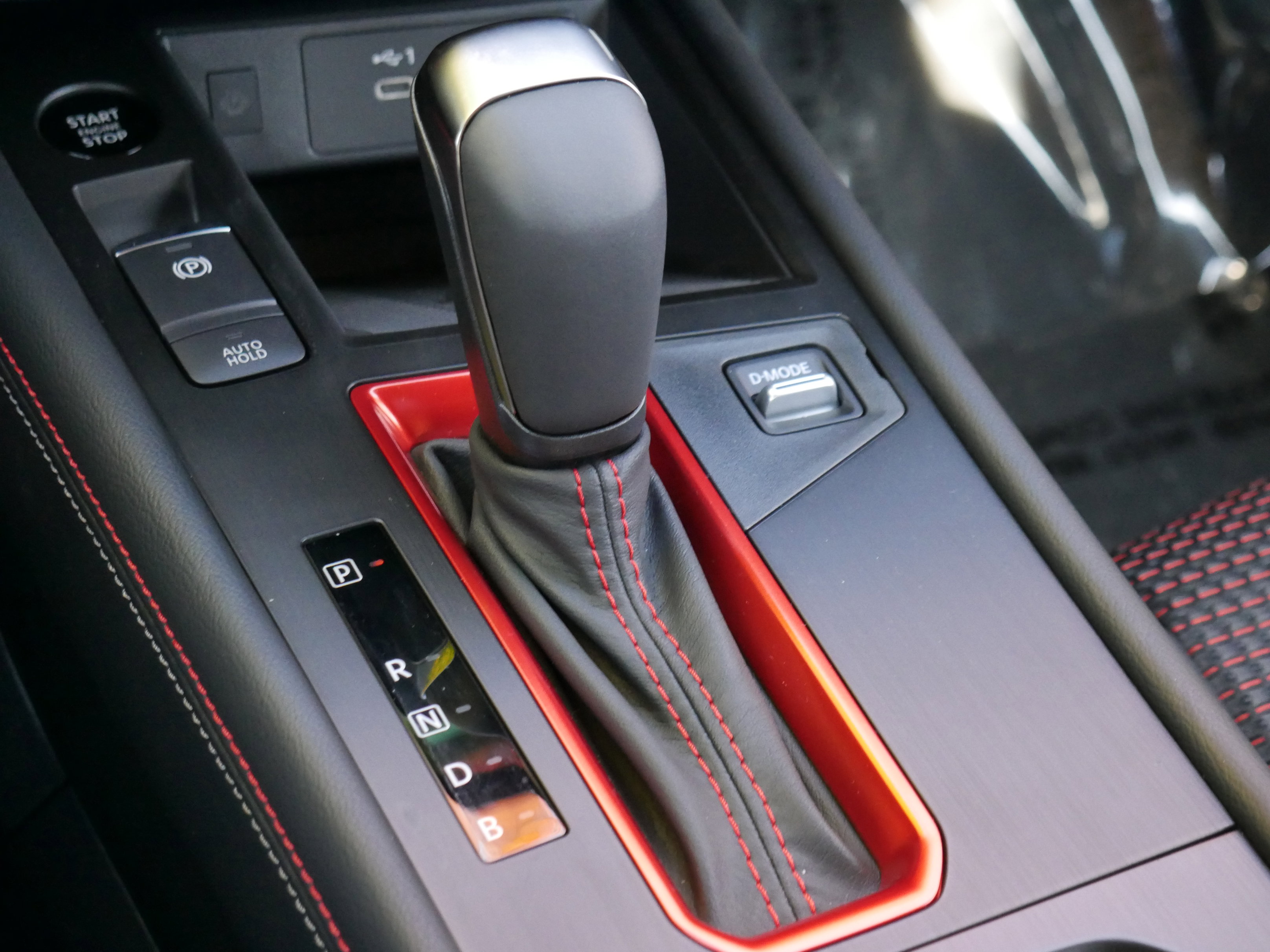 New 2026 Nissan Kicks SR w/ Cold Weather Package image 14