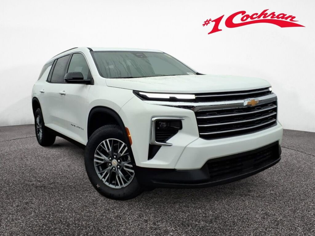 New 2026 Chevrolet Traverse LT image 1