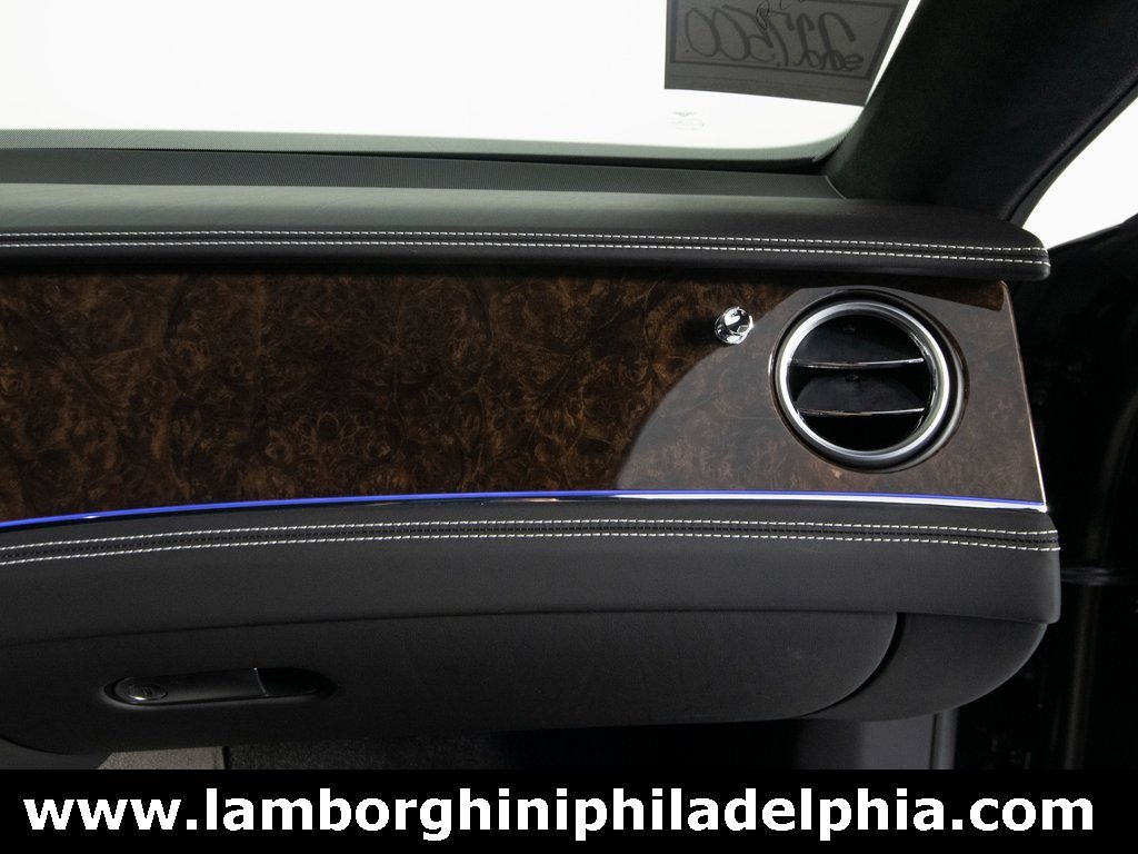 Used 2024 Bentley Flying Spur V8 image 33