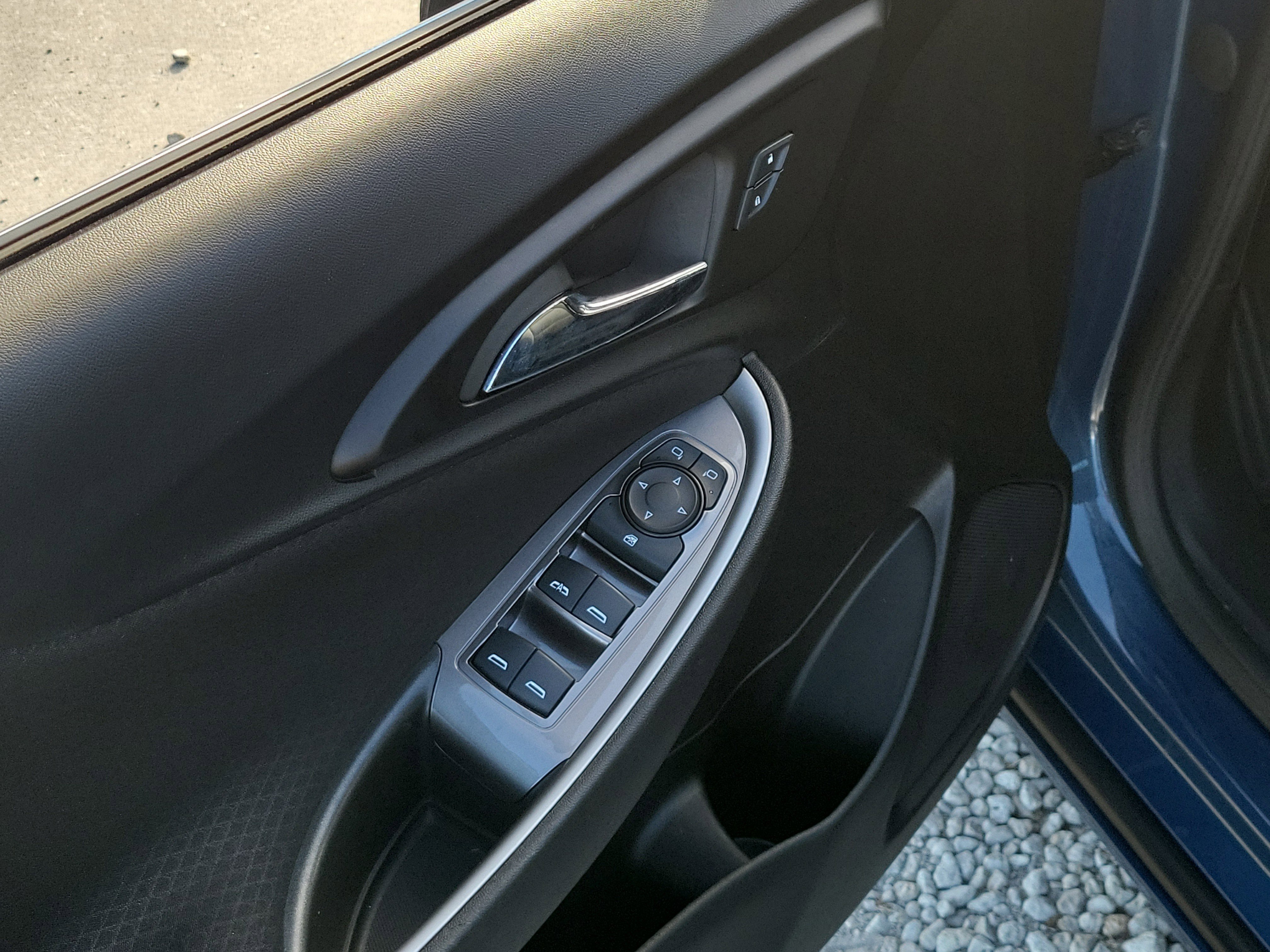 Used 2024 Chevrolet Malibu LT FWD image 20