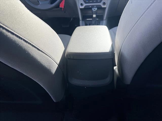 Used 2018 Hyundai Elantra SE w/ SE Connectivity Package 04 image 17