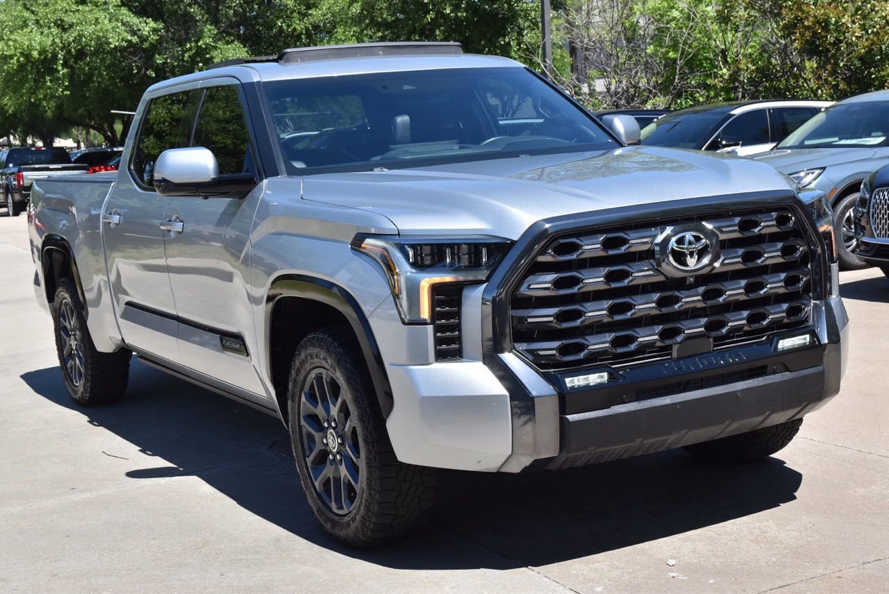 Used 2023 Toyota Tundra Platinum image 4