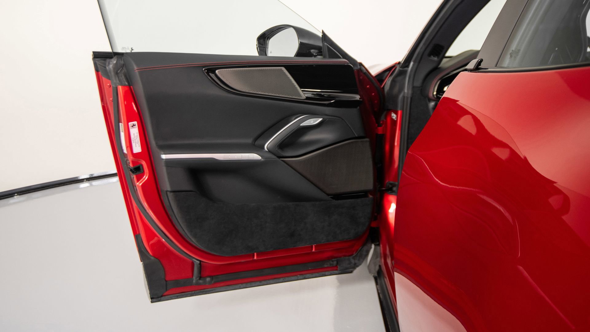 Used 2025 Ferrari Purosangue image 36