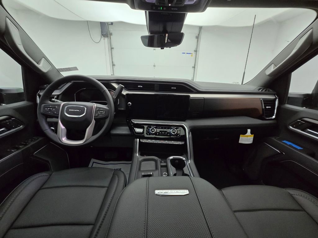 New 2025 GMC Sierra 2500 Denali w/ Denali Reserve Package video 2