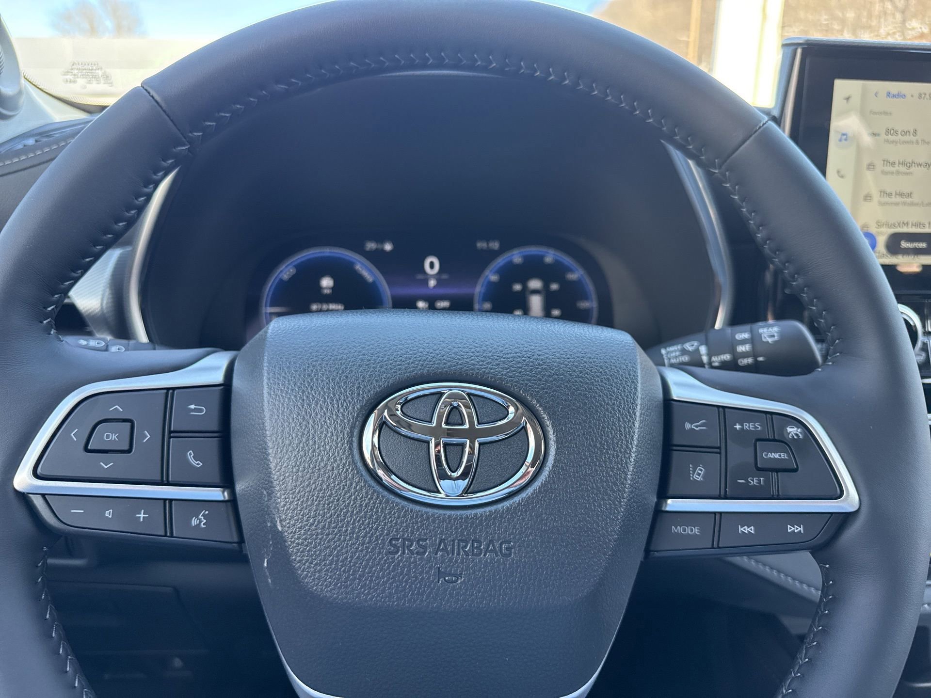 New 2026 Toyota Highlander Platinum image 47