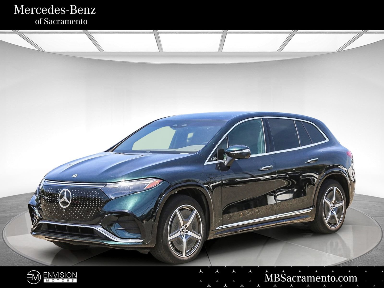Used 2023 Mercedes-Benz EQS 580 4MATIC SUV image 1