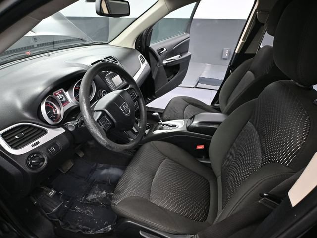Used 2019 Dodge Journey SE FWD image 19