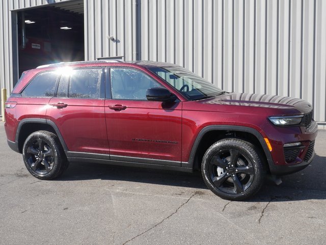 New 2025 Jeep Grand Cherokee Limited image 6