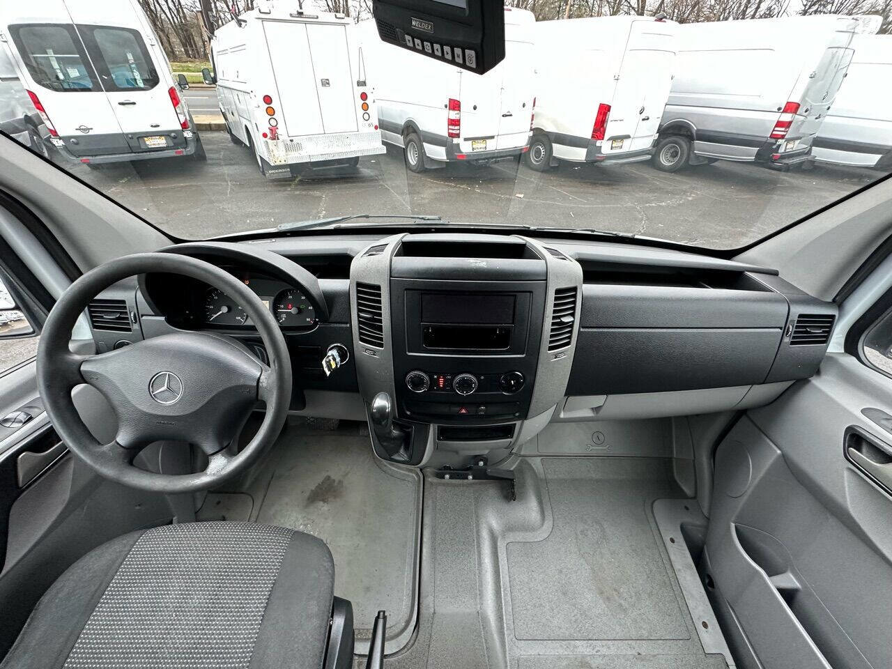 Used 2011 Mercedes-Benz Sprinter 2500 image 15