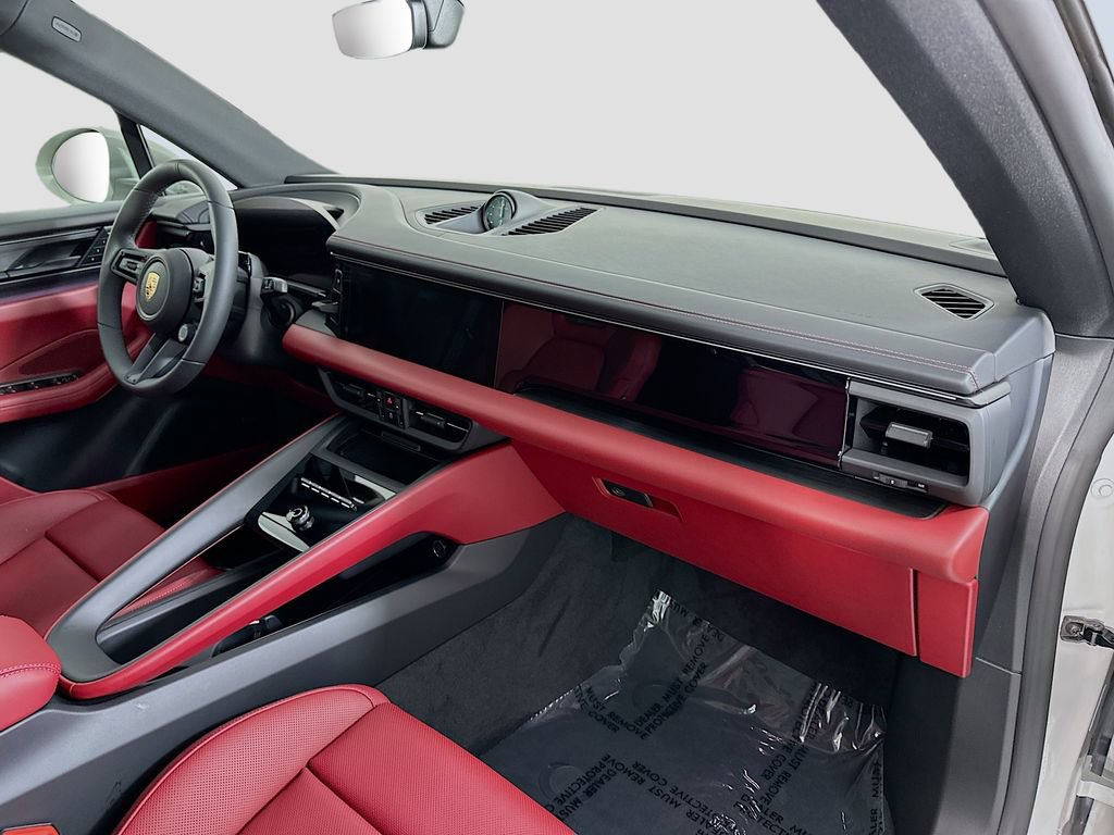 New 2026 Porsche Macan GTS Electric AWD/4WD image 31