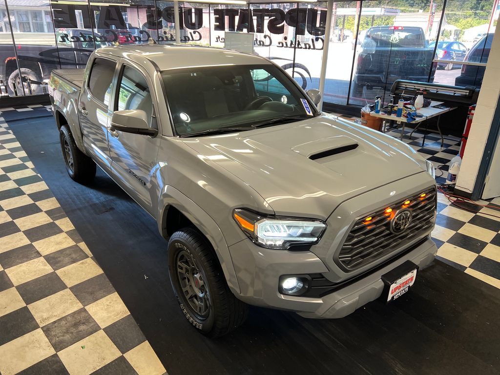 Used 2021 Toyota Tacoma TRD Sport w/ Technology Package AWD/4WD image 16