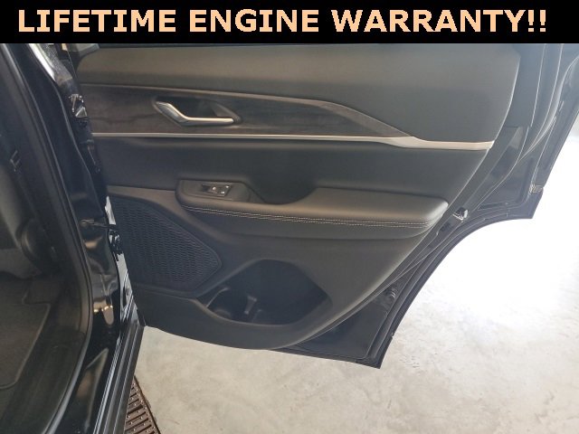 New 2025 Jeep Grand Cherokee Limited w/ Black Appearance Package image 36