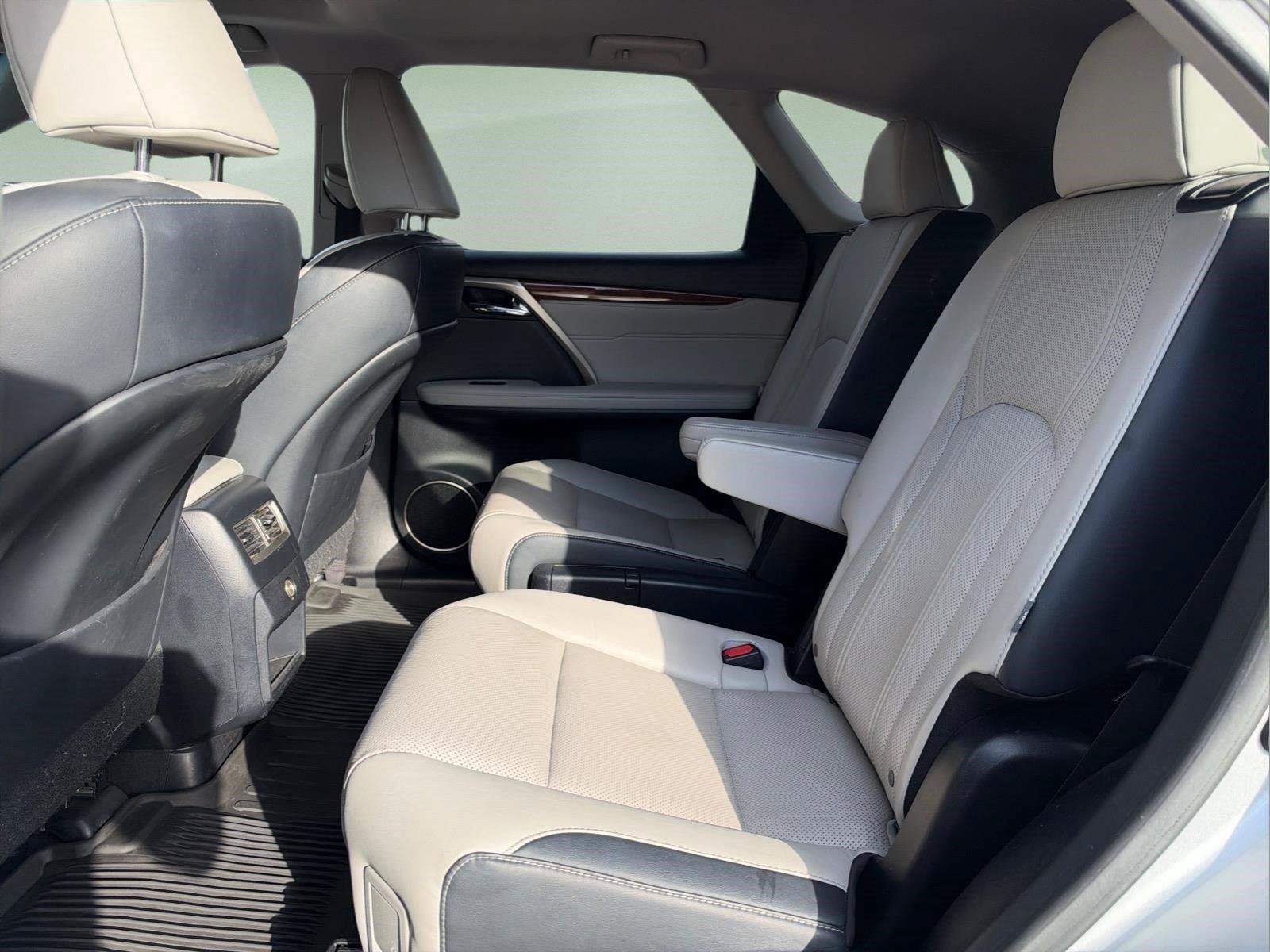 Used 2019 Lexus RX 350L FWD image 18
