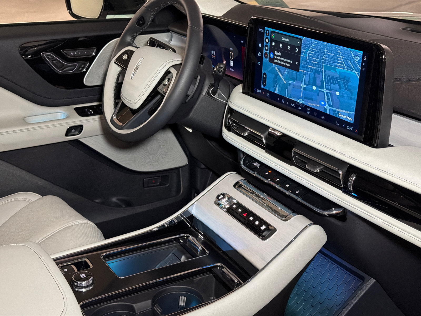 New 2026 Lincoln Aviator Reserve w/ Luxury Package AWD/4WD image 11