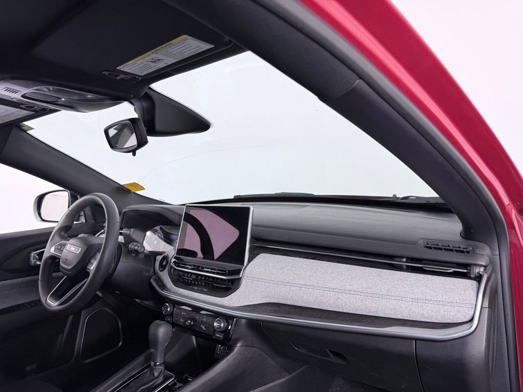 Used 2023 Jeep Compass Sport image 25