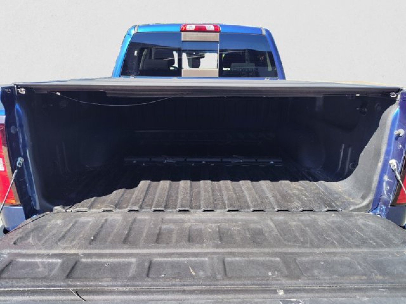 Used 2016 GMC Sierra 1500 SLE w/ SLE Value Package RWD image 18