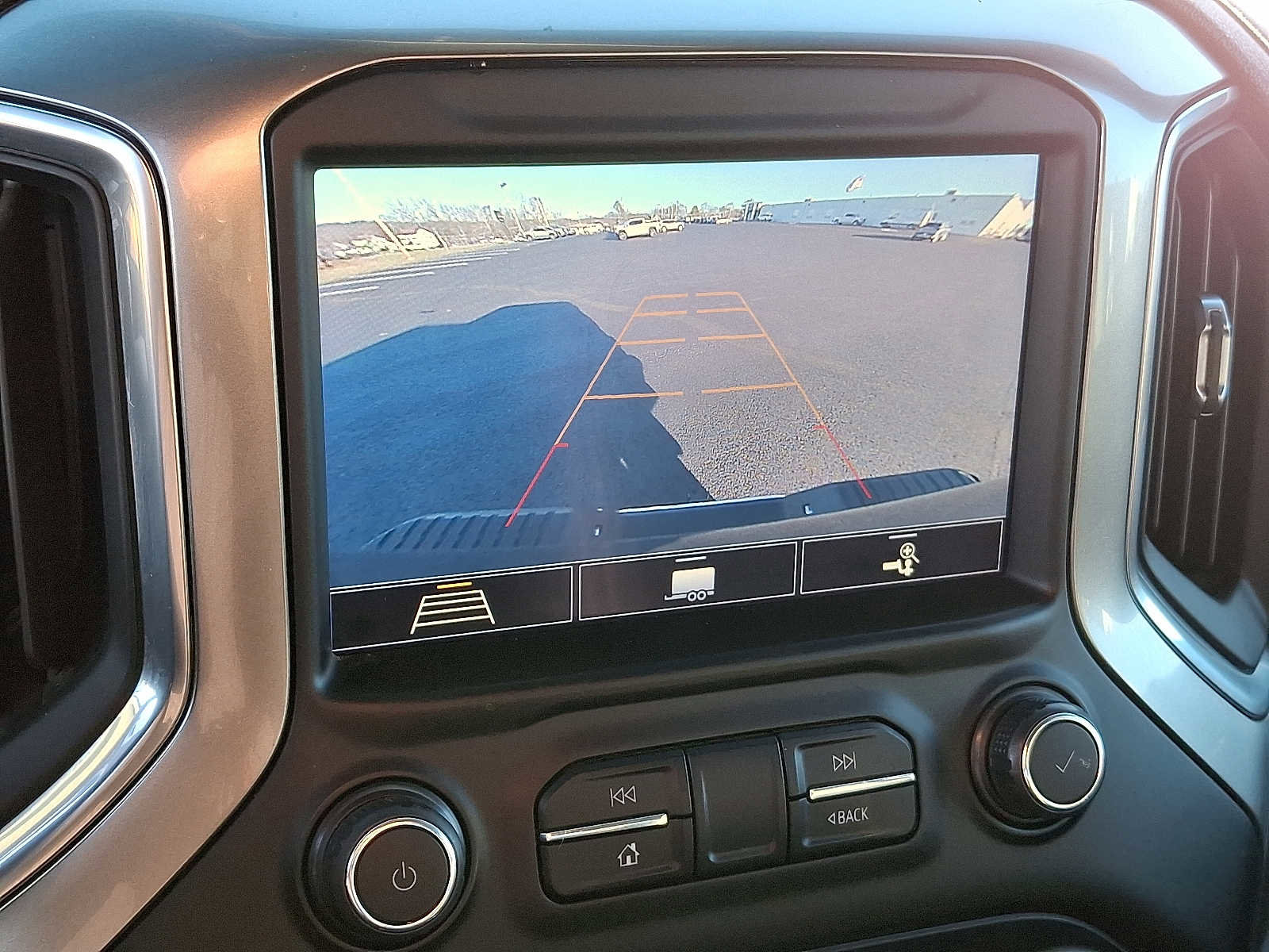 Used 2020 Chevrolet Silverado 2500 LTZ w/ LTZ Plus Package image 17