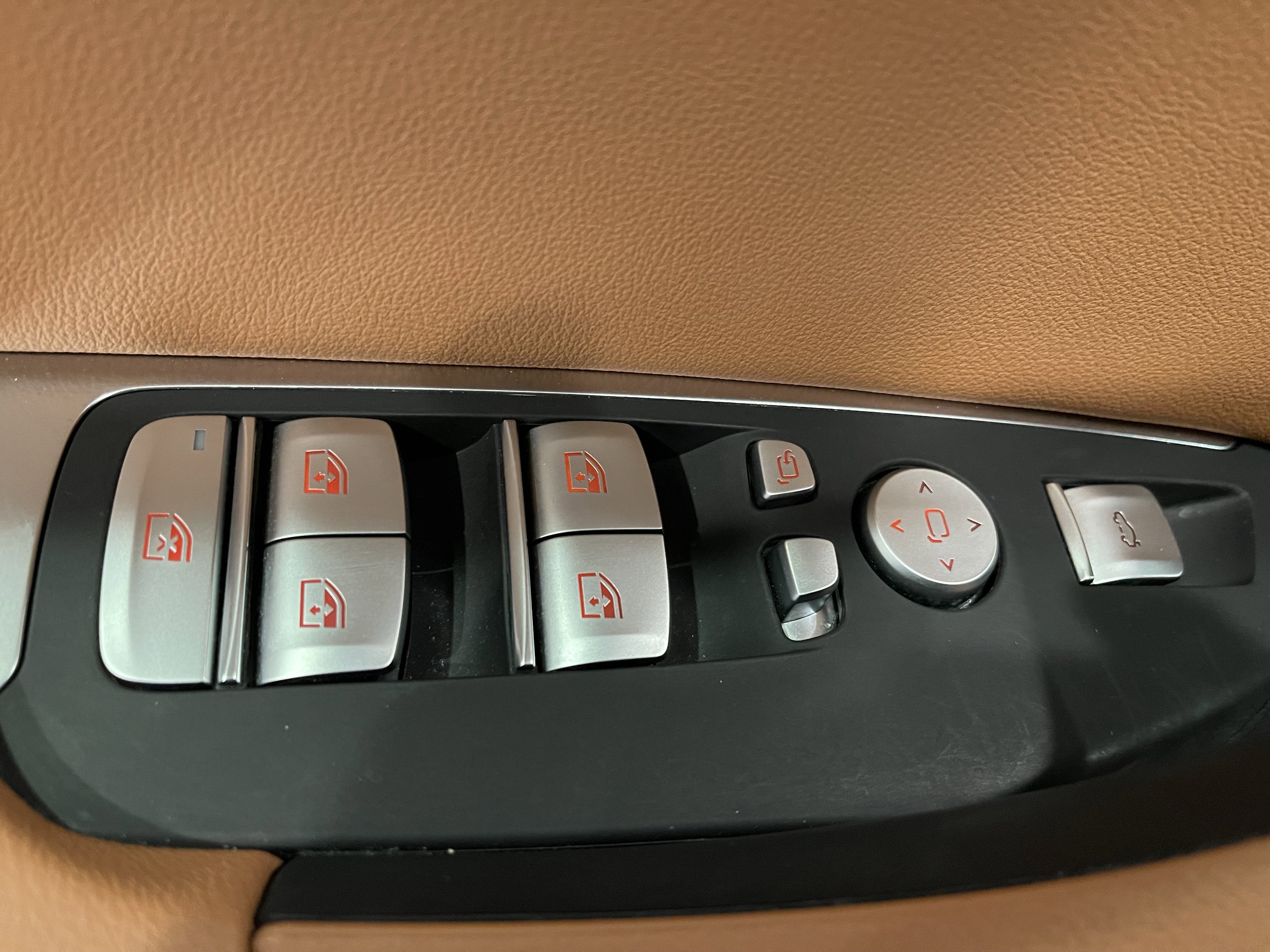 Certified 2024 BMW X3 xDrive30i w/ Convenience Package image 11