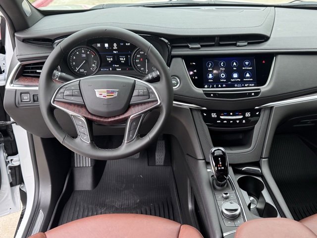 New 2026 Cadillac XT5 Premium Luxury w/ LPO, Floor Liner Package image 20