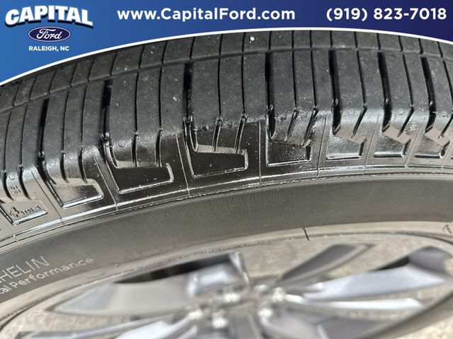Certified 2023 Ford Explorer XLT w/ Equipment Group 202A AWD/4WD image 14